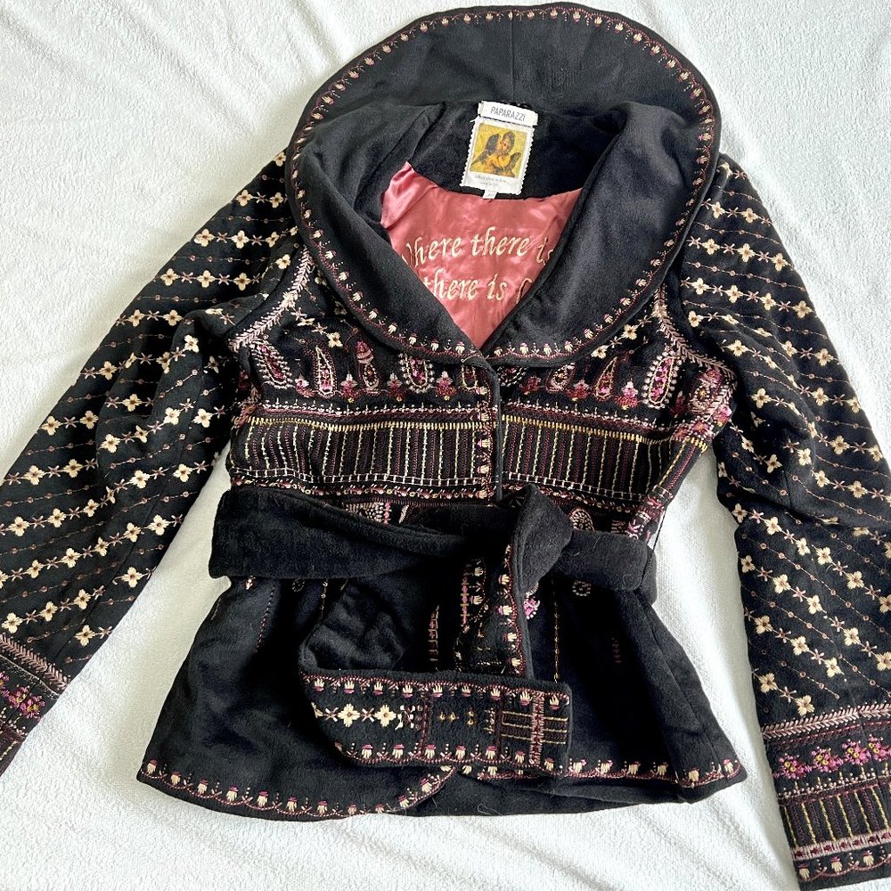 Paparazzi “where there is love there is life” embroidered jacket - size Large